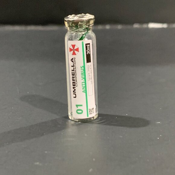 Resident Evil - ANTI-VIRUS Vial - 1.25inches - Picture 2 of 7